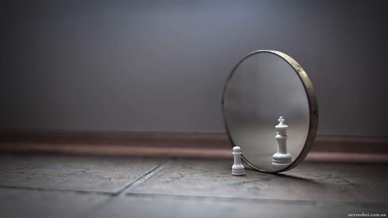 Ambition, Mirror, Chess
