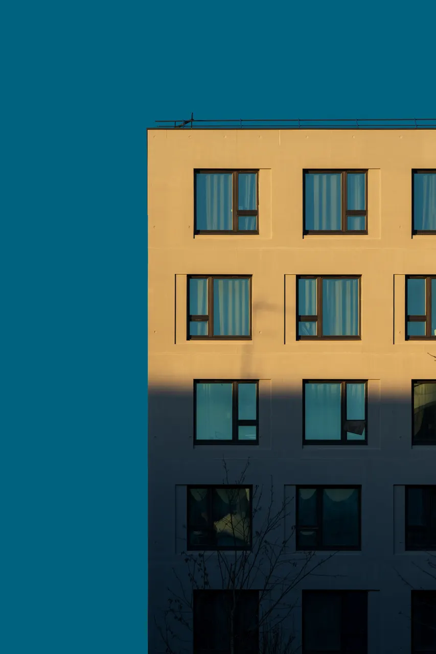 A building with many windows